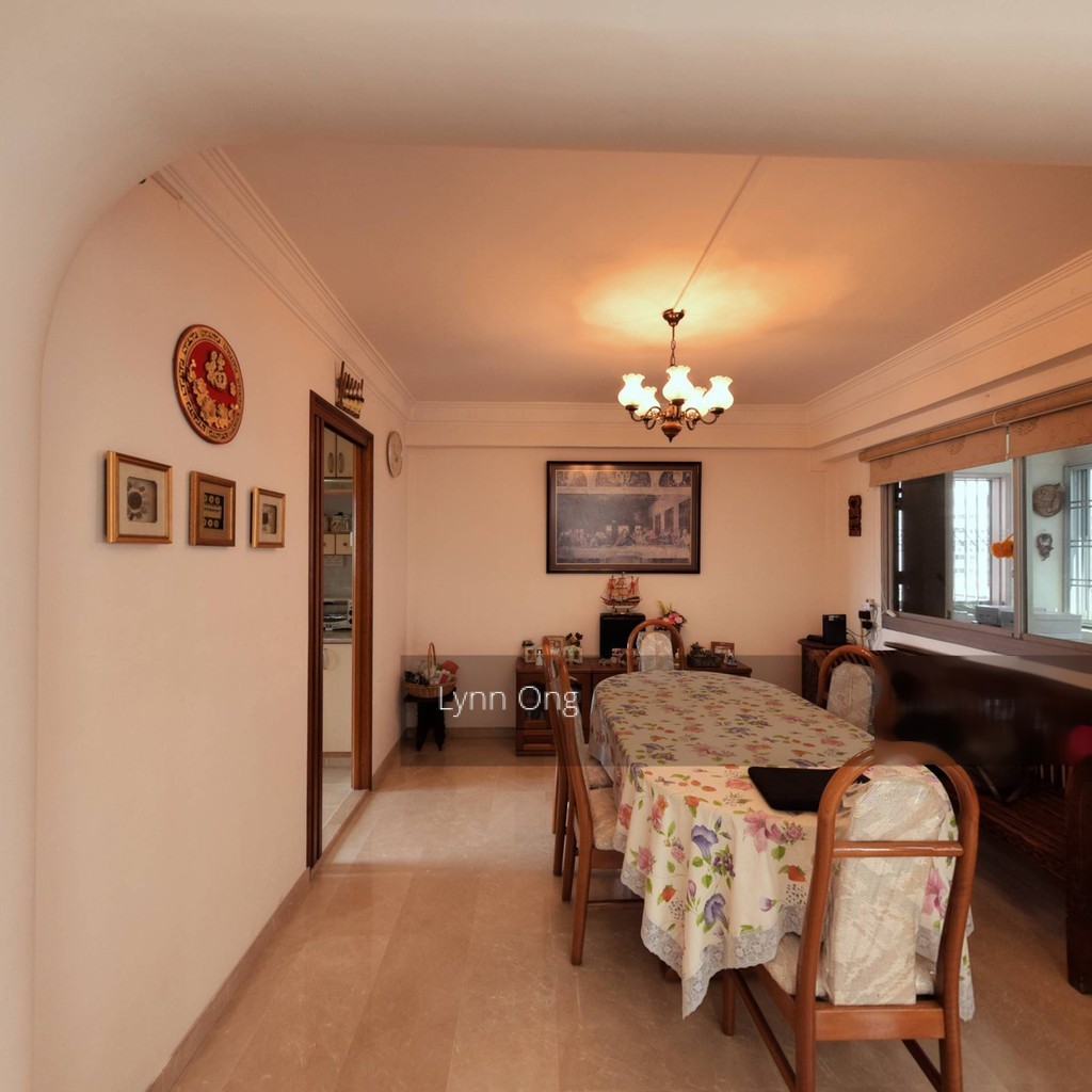 Blk 108 Pasir Ris Street 12 (Pasir Ris), HDB Executive #126852642